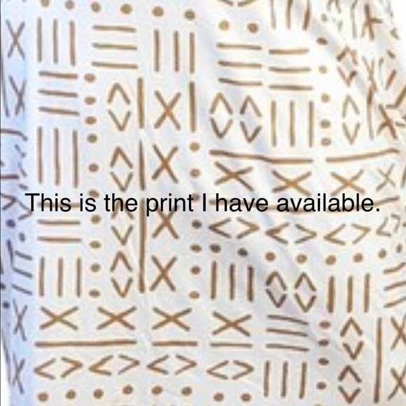 Multi-use Baby Carseat Nursing Cover - Handmade - White & Gold - Picture 5 of 7